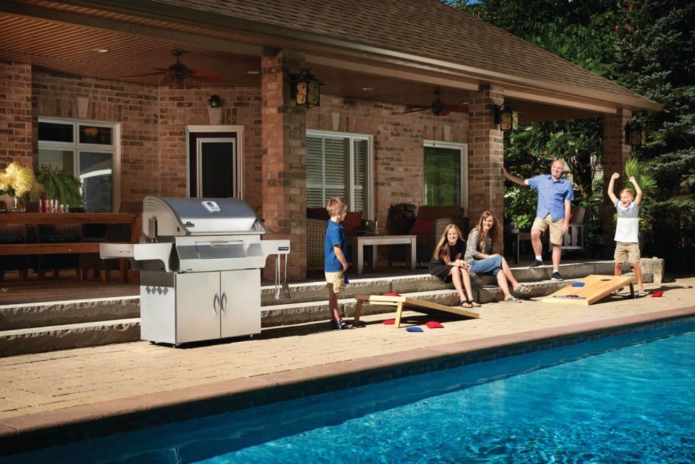 Napoleon Charcoal Professional Cart Grill - Image 4