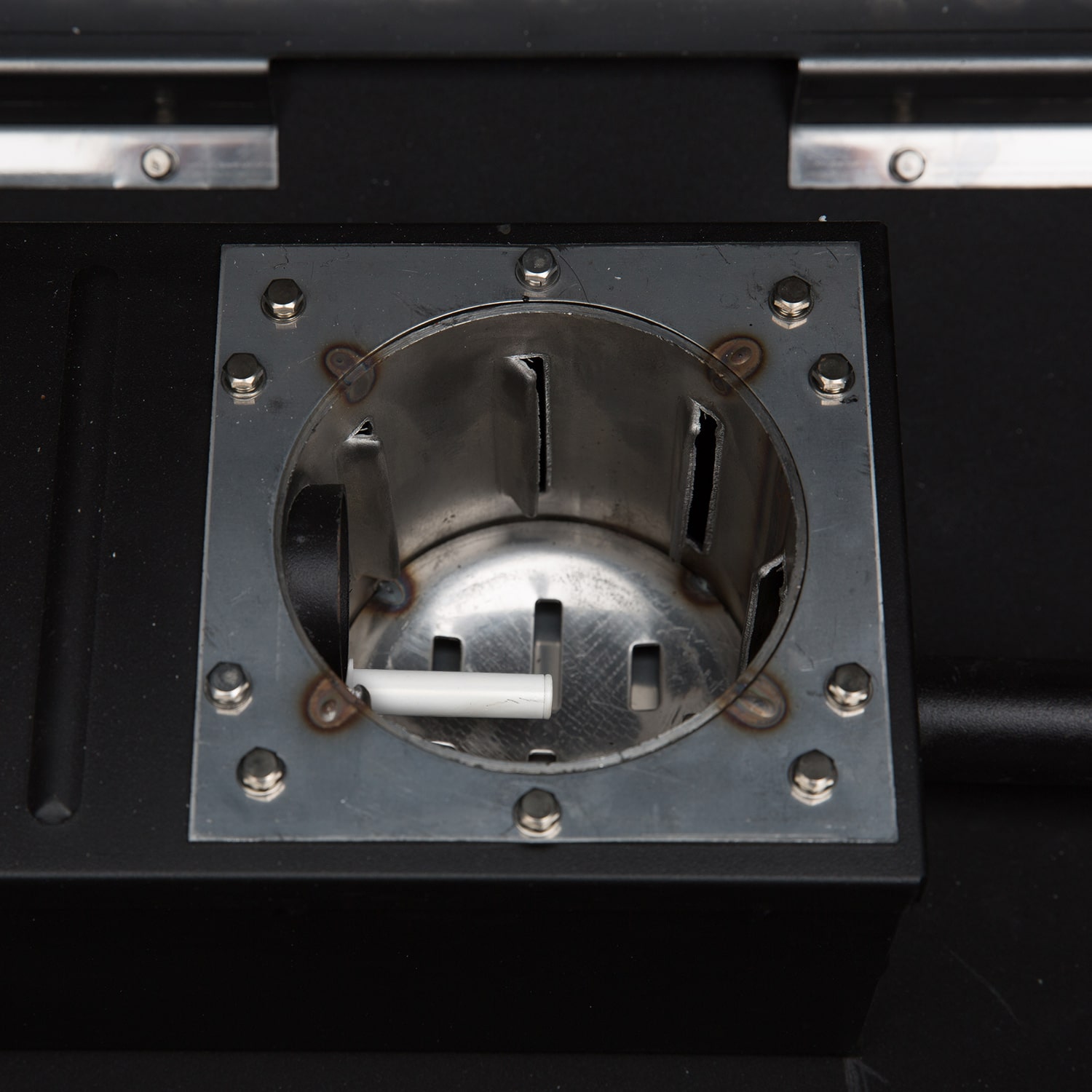 GMG Peak Prime 2.0 WiFi rotisserie-enabled, with light and fold-down front shelf - Image 7