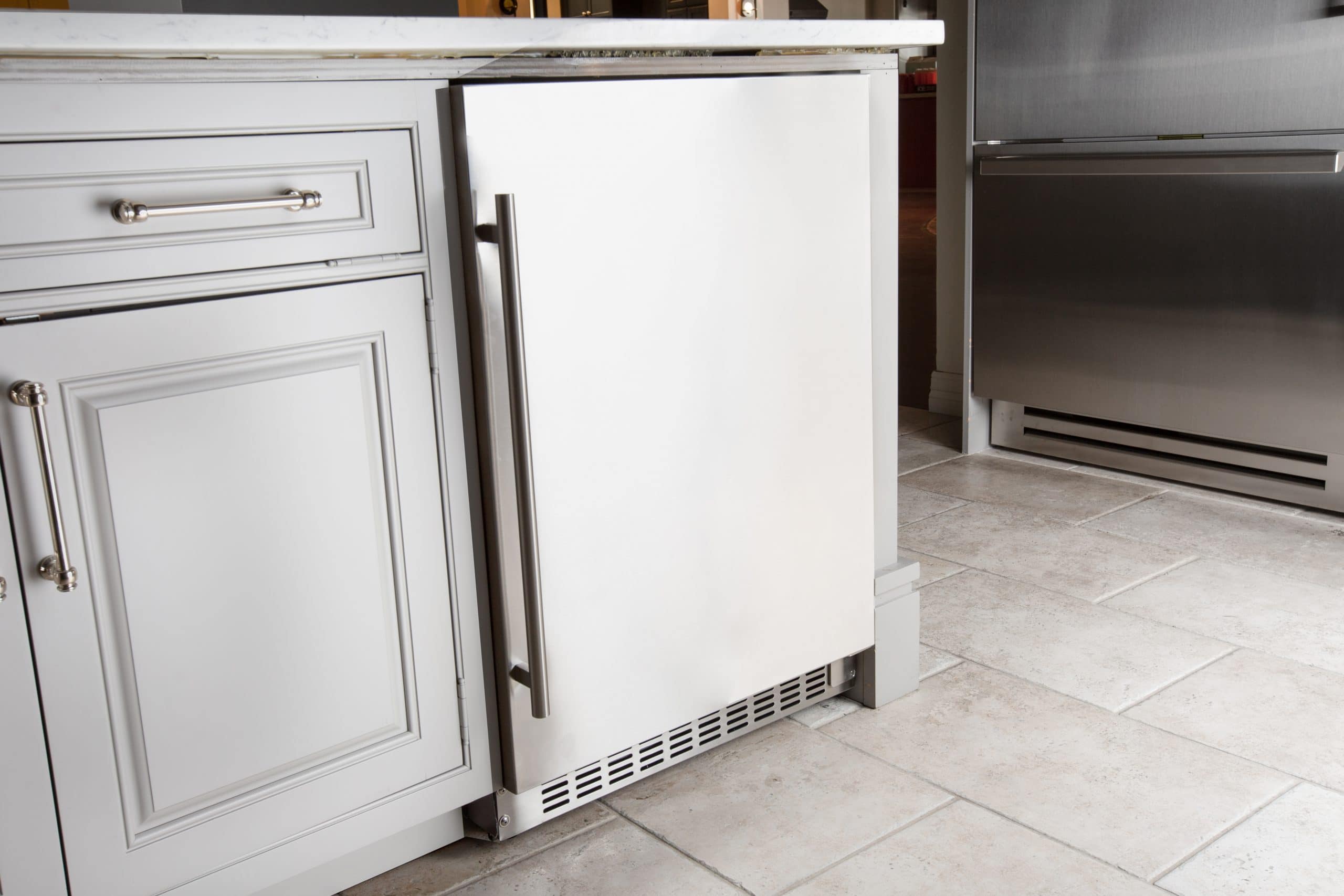 Azure 24" Refrigerator with Solid Stainless Door - Image 5